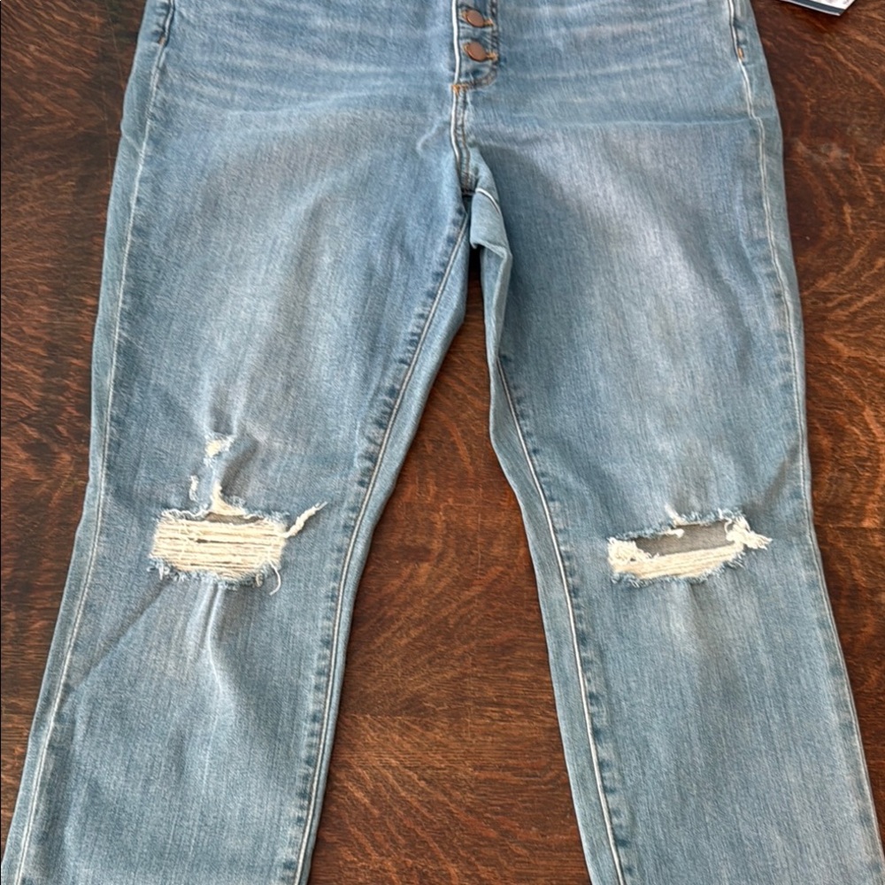 Universal Thread High Rise Blue Jeans with Button Detail - Picture 7 of 13